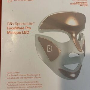 Dr. Dennis Gross SpectraLite FaceWare Pro LED Mask - Rose Gold/White